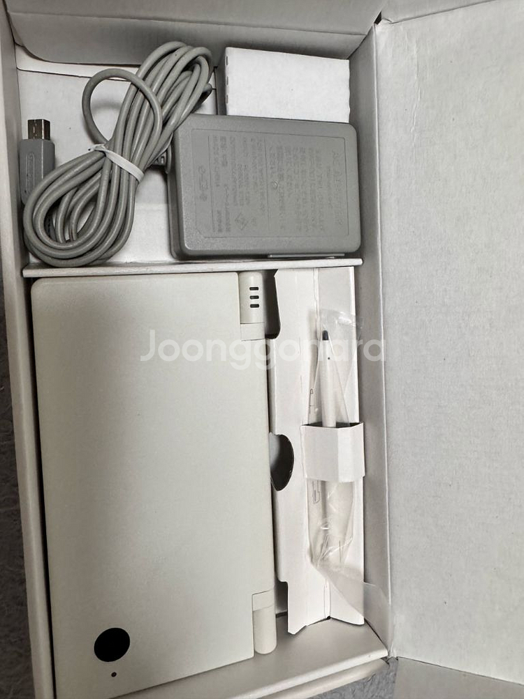닌탠도 dsi 화이트 일판--1