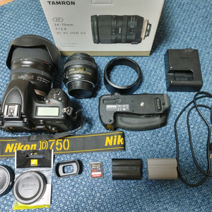 니콘 D750,탐론24-70G2,50.8,부속품 팝니다