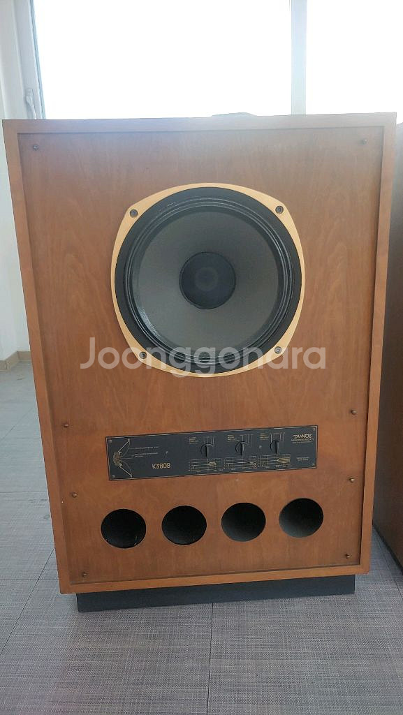 탄노이 K3808 스피커--2
