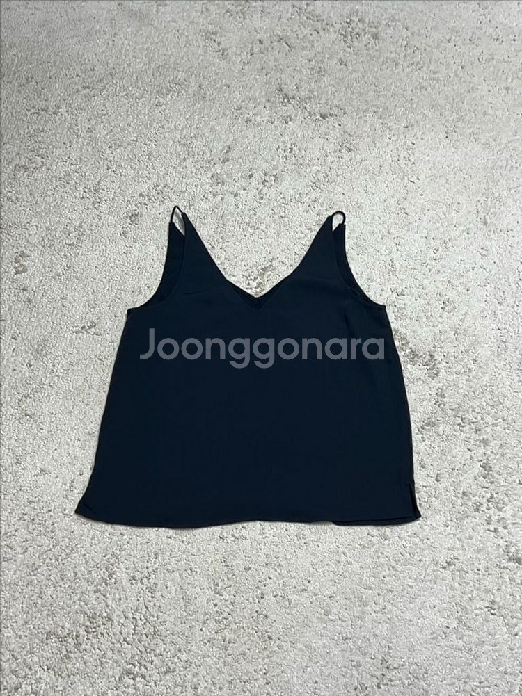 검정 브이넥 민소매 탑--2