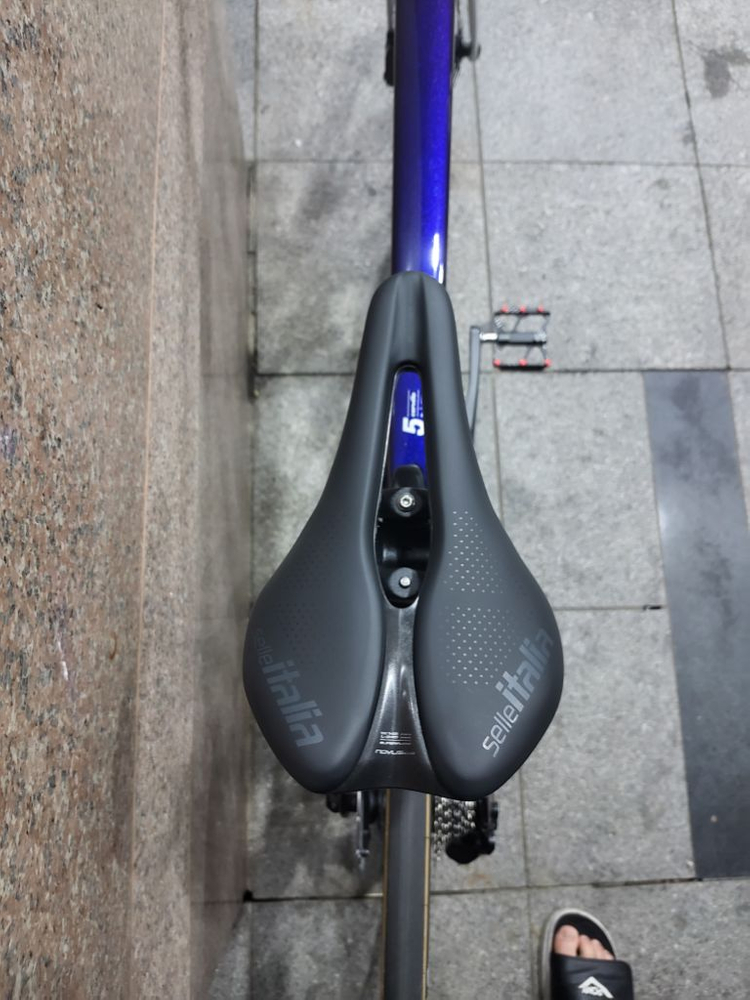 써벨로s5 2024년식 완차/판매 사파이어아이스 이미지