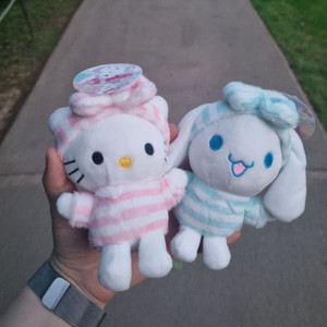 산리오 수면잠옷 시나모롤 헬로키티 키링 인형 가방걸이