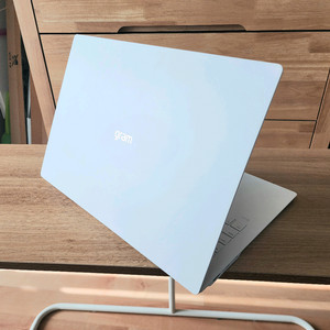 24년 신동급 LG그램 프로17 AI Ultra5 박풀