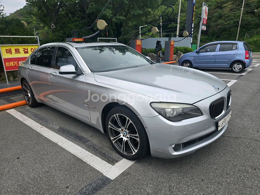 BMW740LI--1