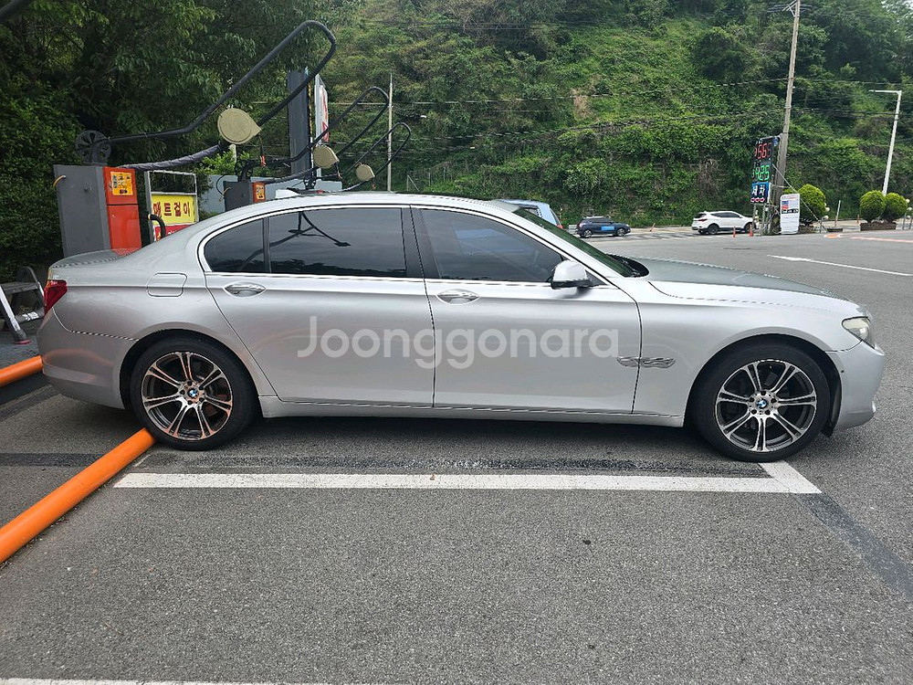 BMW740LI--4
