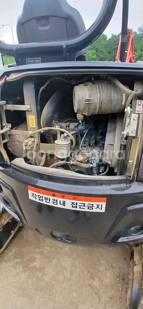 35굴삭기 23년식 161시간 코끼리집게자가용--5