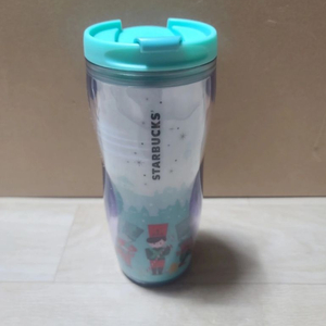 *_반값이하_* 스벅 호두까기 렌티큘러 텀블러