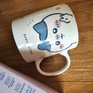 먼작귀 하치와레 머그컵 1개 새것 교환환불불가