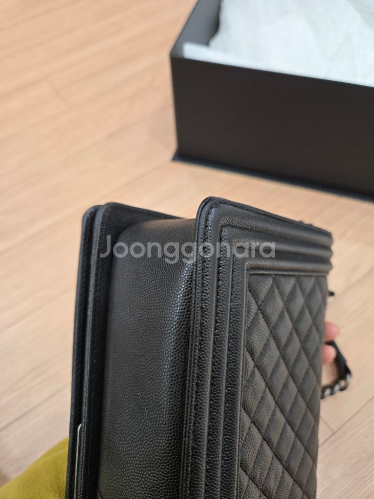 정품 보이샤넬 미듐 캐비어 갤러리아 백화점 구매--6