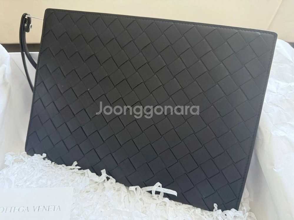 보테가베네타 인트레치아토 미디엄 클러치--1