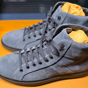 (새제품) 토즈(TODS) 스웨이드 하이탑 스니커즈