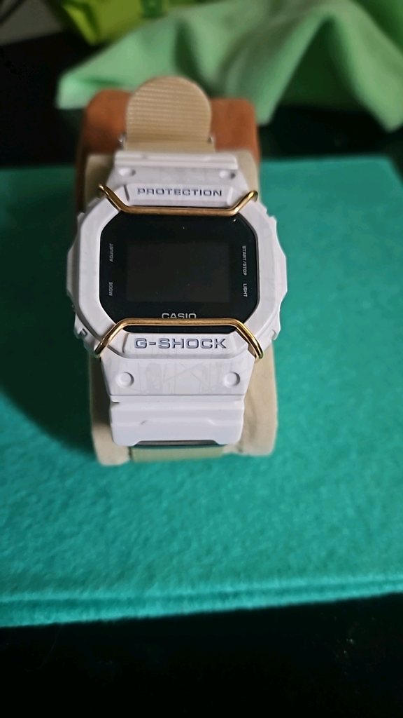 지샥 DW5600