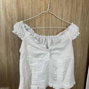 프릴 나시 블라우스(택 있음)