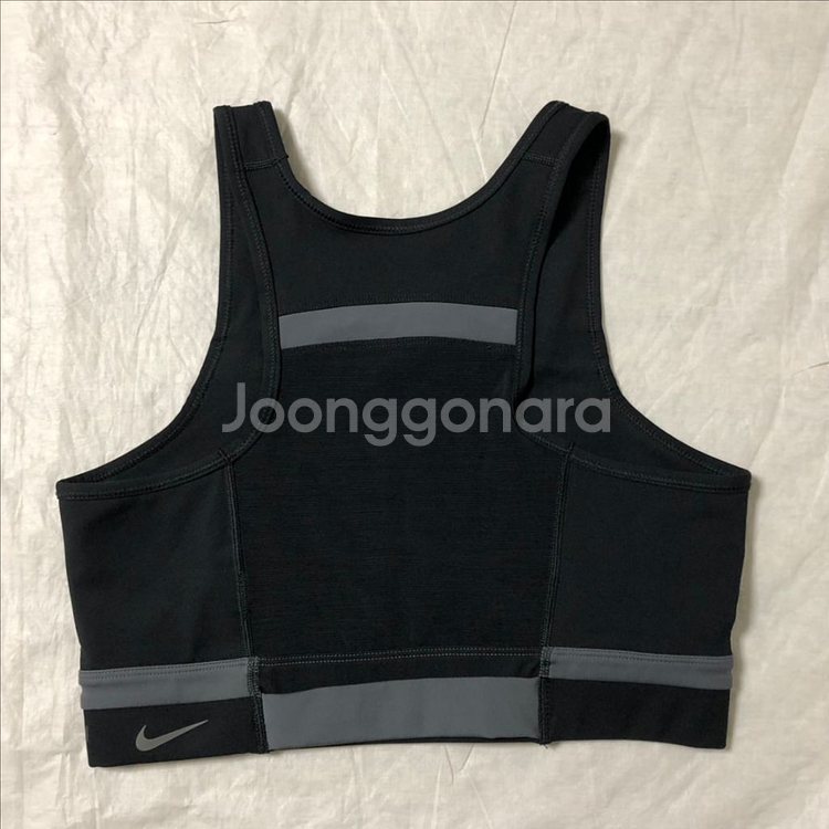 나이키 드라이핏 여성 스포츠브라 M--1