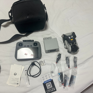 Dji mini4 pro 플라이모어 콤보 팝니다.