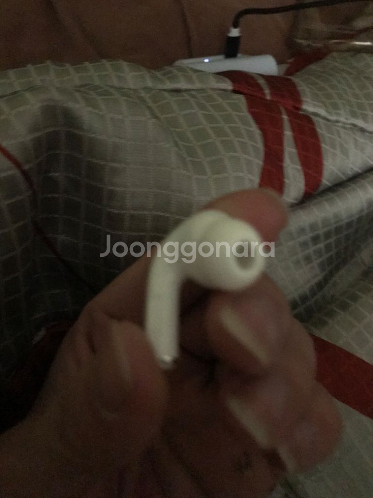 에어팟 1세대 프로 팝니다--0
