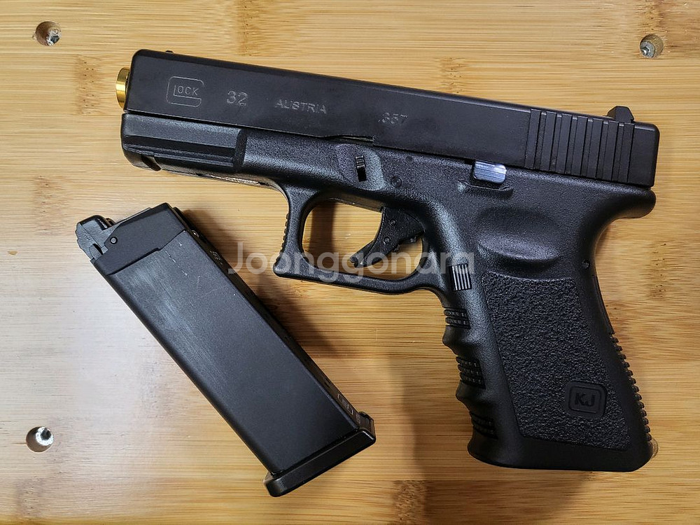 kjw g32--0