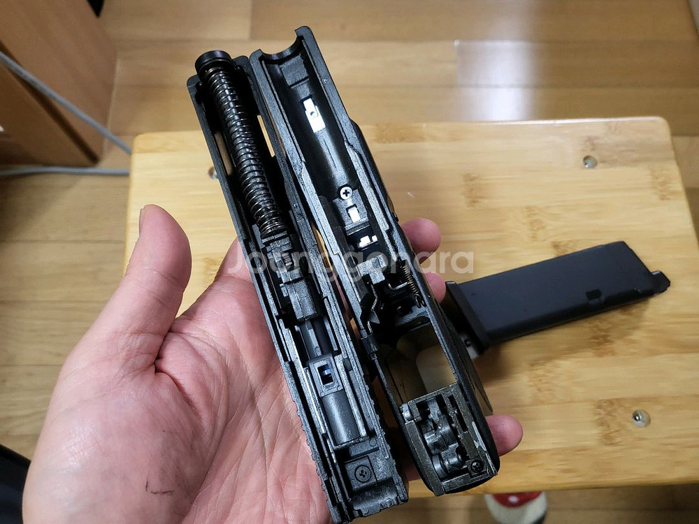 kjw g32--7