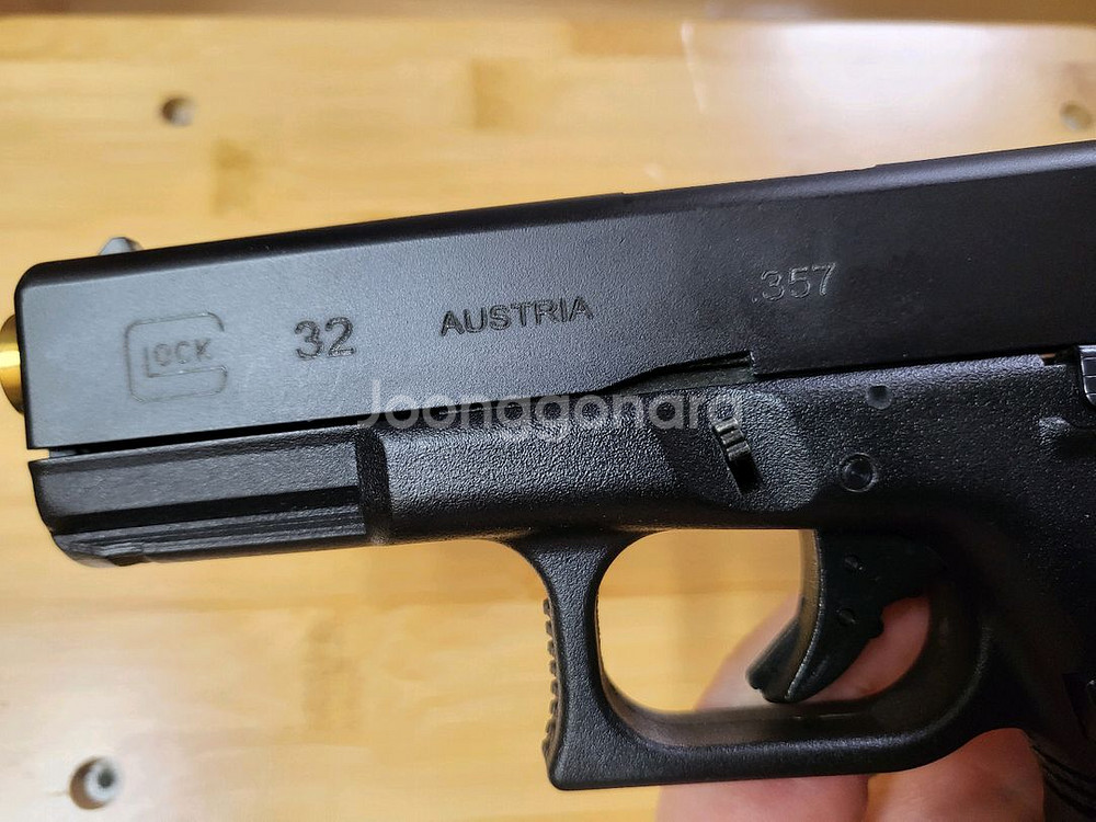 kjw g32--4