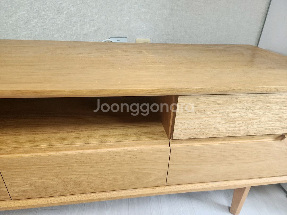 카레클린트 티비 진열대--1