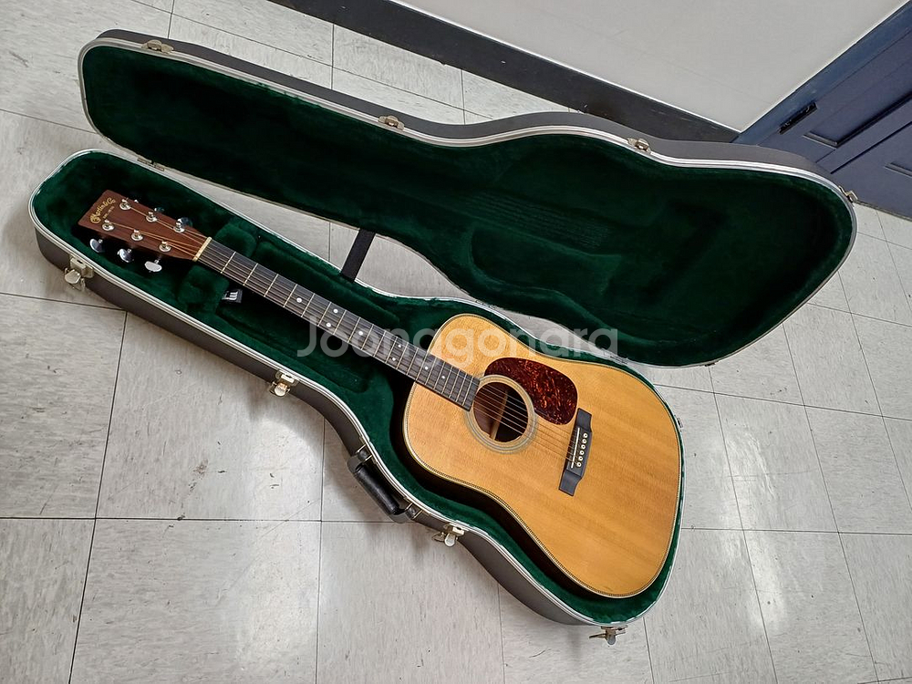martin hd28--1