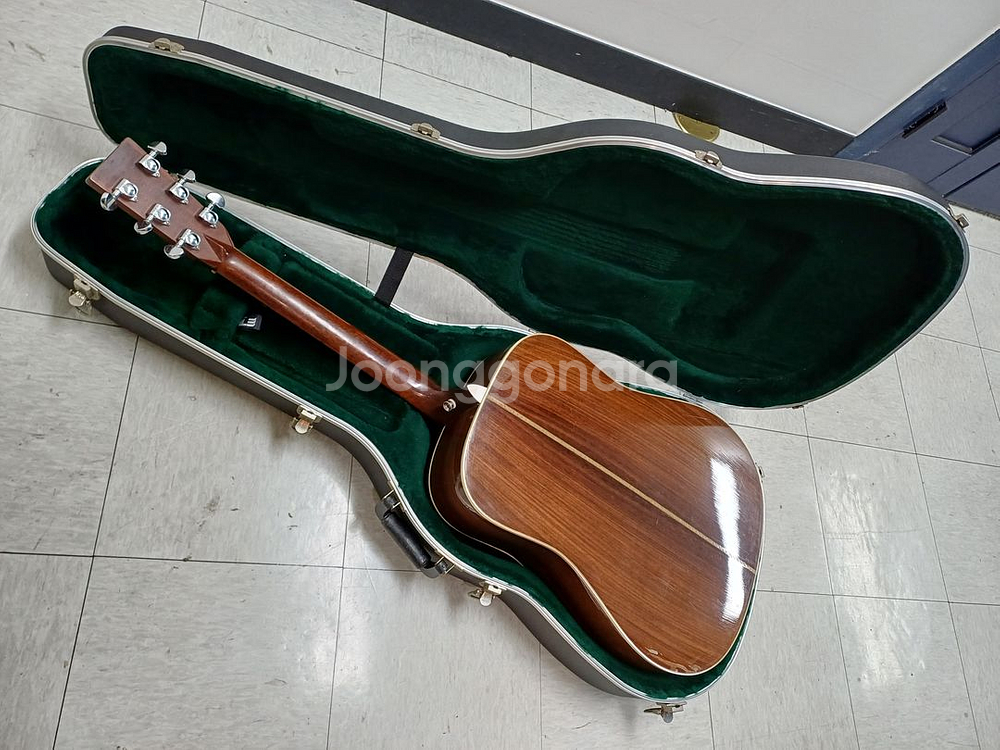 martin hd28--2