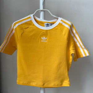 아디다스 오리지널 크롭 티셔츠 s