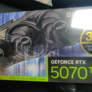 이엠텍 RTX 5070TI 게이밍프로 미개봉