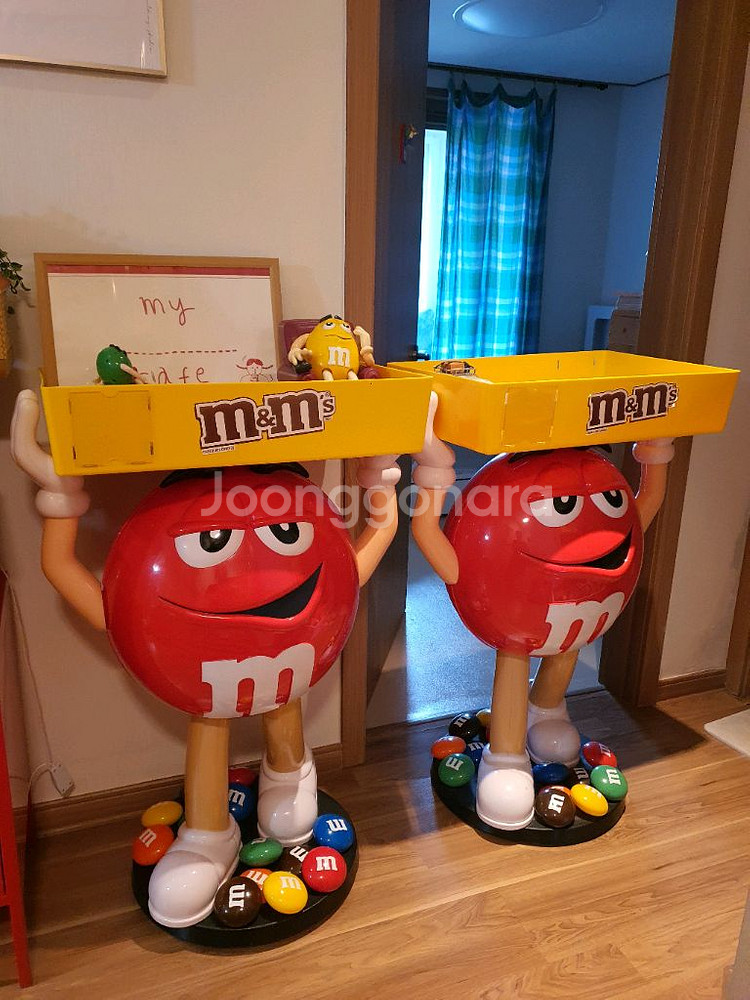엠엔엠 m&m 엠앤엠 장식장 매대--0