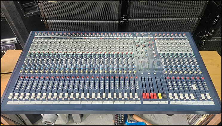 사운드크래프트 LX7 II 32채널 중고 음향 믹서--5