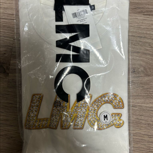 lmc 반팔 화이트 M 새상품