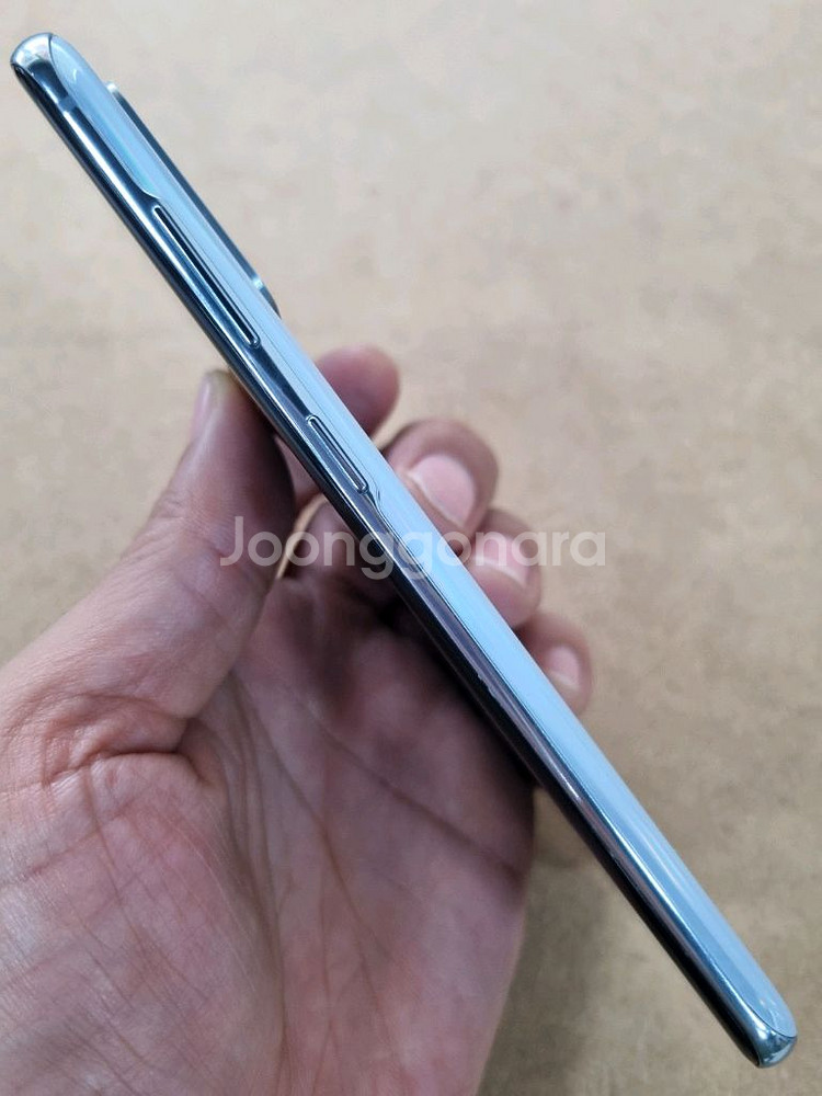 갤럭시S20 블루 128GB SK공기계 중고폰 팝니다--4
