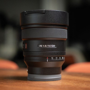 SONY 14GM f1.8렌즈 판매합니다.​