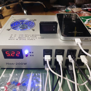 USB 스마트폰 멀티충전기
