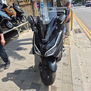 포르자 350 24년식 판매합니다