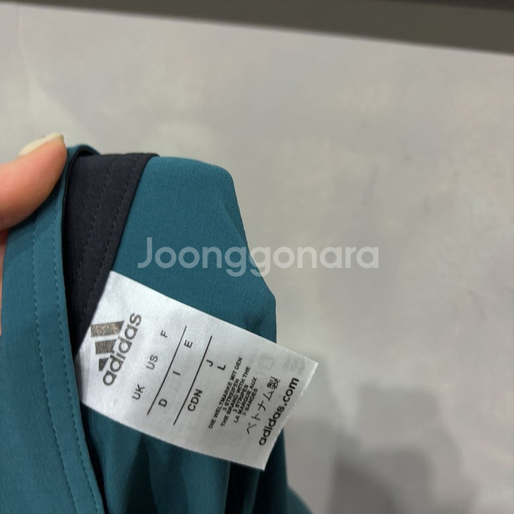 (32~34인치) 아디다스 스포츠 운동 밴딩 반바지--4