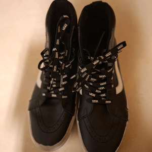 # 반스 Sk8-Hi 블랙 레더 하이탑(265)