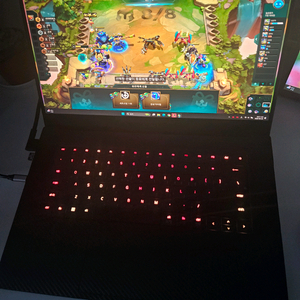 레이저 블레이드15 RTX4070 I7 고사양 게이밍노
