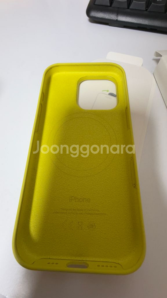 아이폰 16프로 케이스 스타 푸르트--1