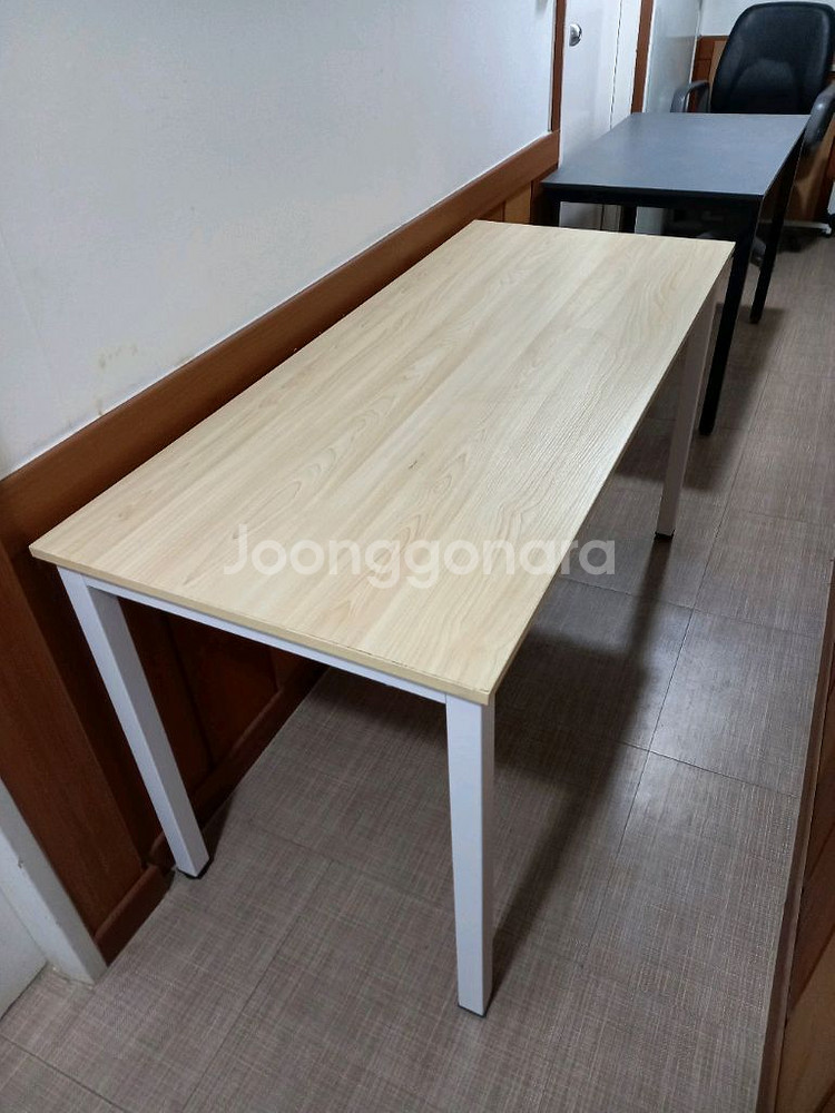 원탁,책상,의자,파티션,회의테이블,이동서랍장,칠판,책장--8
