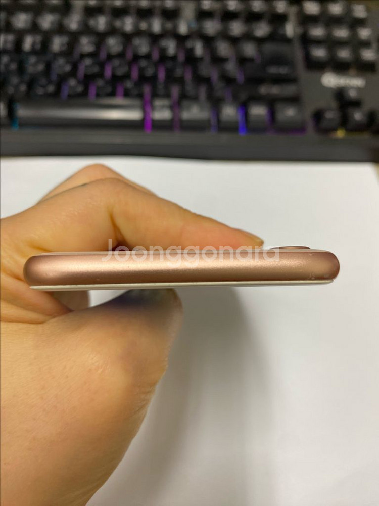 아이폰8 로즈골드 외관S급 64GB 배터리98% 지문X--3