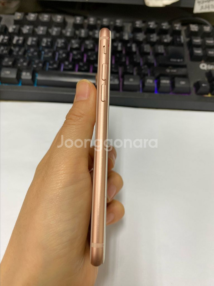 아이폰8 로즈골드 외관S급 64GB 배터리98% 지문X--4