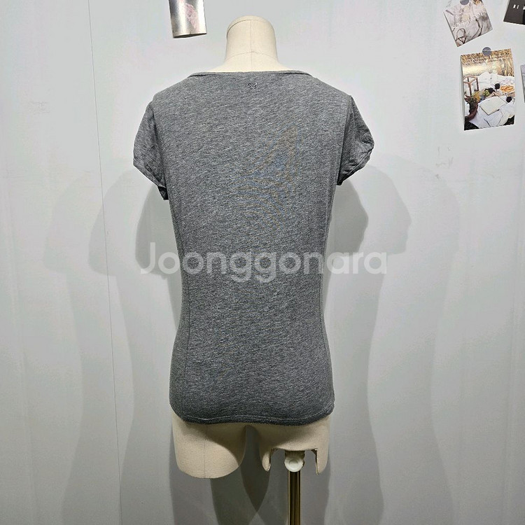 막스마라 라운드넥 반팔 티셔츠--1