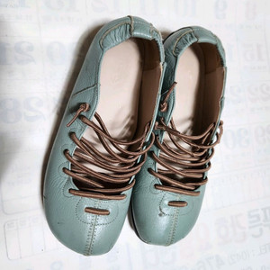 발편한 여성 단화 235