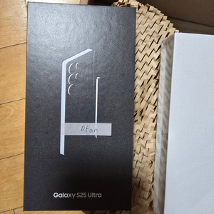 S25 울트라 티타늄 그레이 512GB 판매합니다.