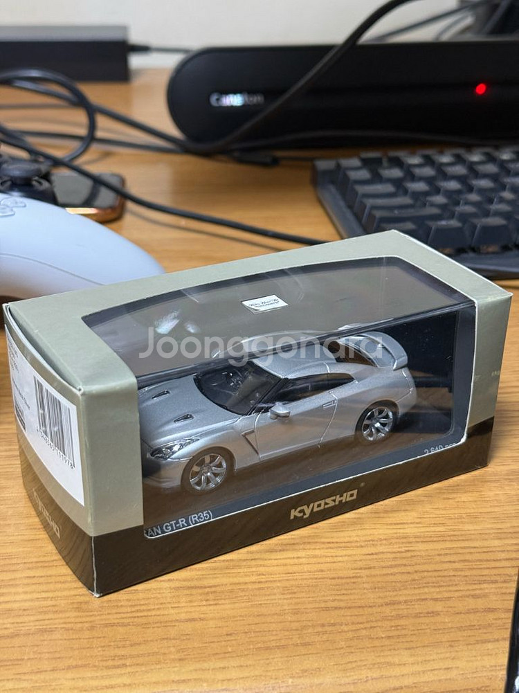1/43 교쇼 닛산 GTR R35 실버--0