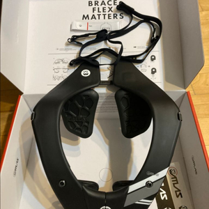 아틀라스 에어 라이트 넥브레이스