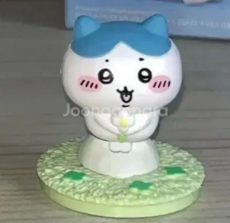 먼작귀 프렌즈 치이카와 하치와레 잔디 피규어--0