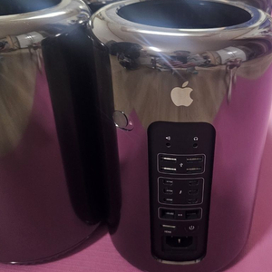 애플/MacPro/A1481 판매합니다.