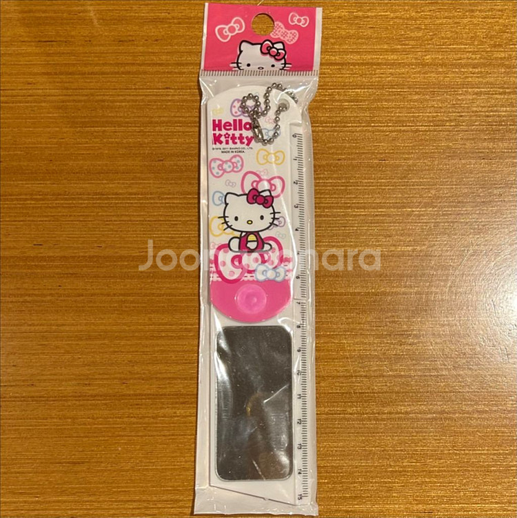 (새상품) 산리오 헬로키티 접이식 거울 15cm자 키링--0